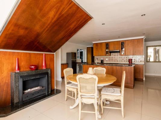 Phillip Villa - 256069