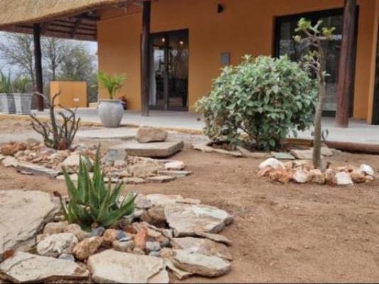 Phumula Bush Villa - Property / Building