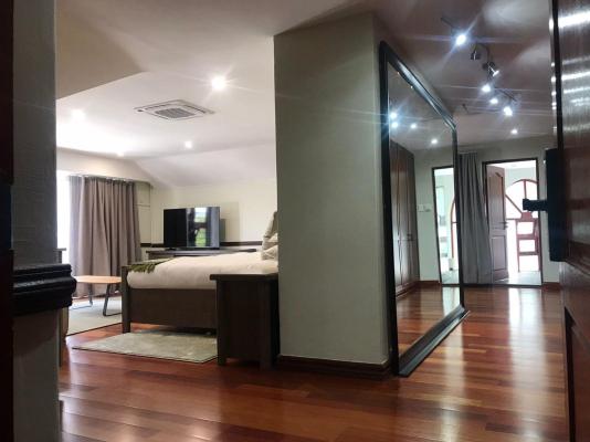 Inhle Executive Suites - 256220