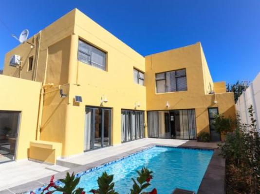 Camdale Guesthouse - Property / Building