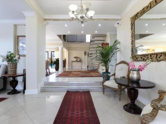 Camdale Guesthouse - Decorative detail