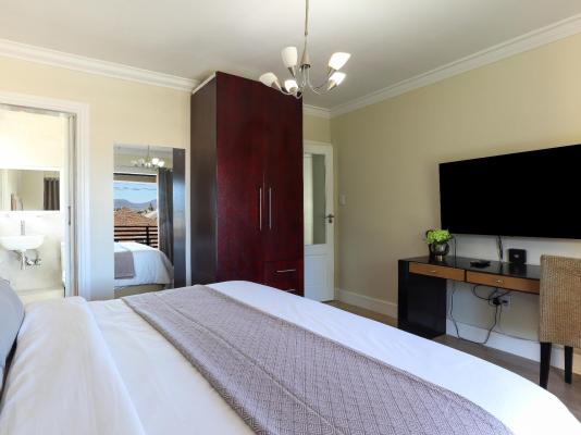 Camdale Guesthouse - 256271