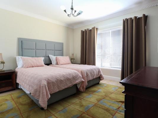 Camdale Guesthouse - 256276