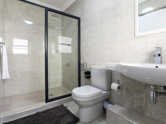 Camdale Guesthouse - 256278