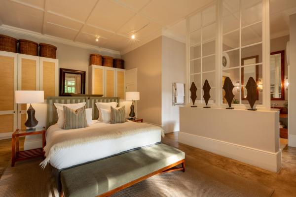 The Manor-Exclusive Use