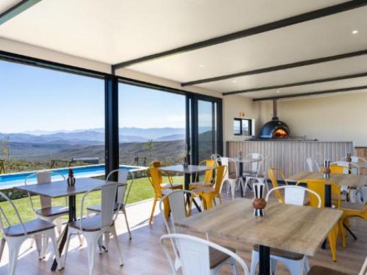 Goats Window Luxury Safari Lodge - Dining area