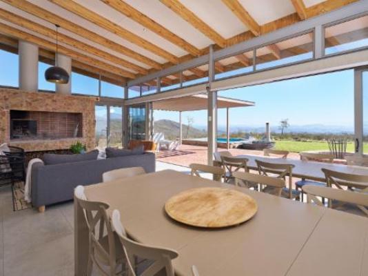 Goats Window Luxury Safari Lodge - Dining area