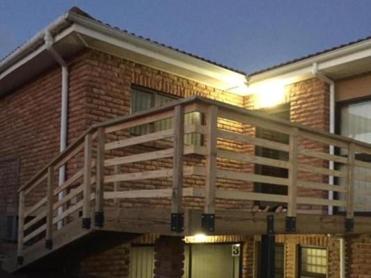 Great White Accommodation - 256643