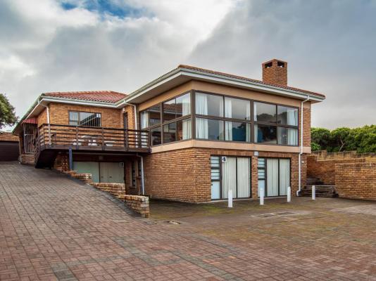 Great White Accommodation - 256645