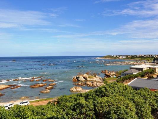 Great White Accommodation - 256649