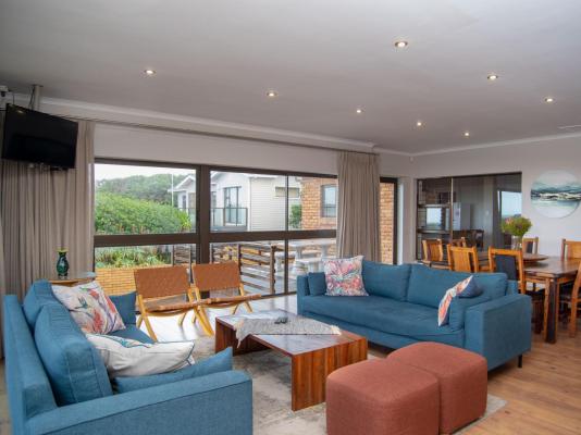 Great White Accommodation - 256655