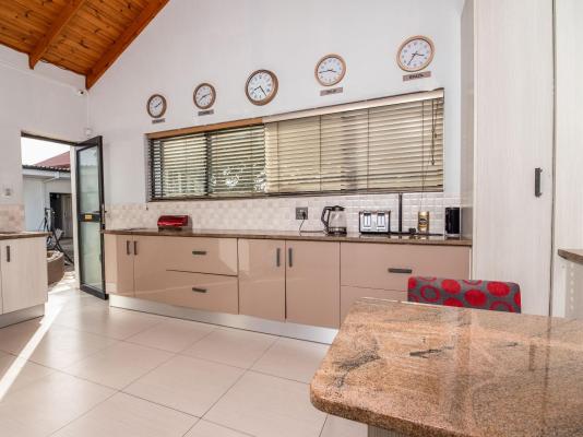 Cashmere Suites - 256775