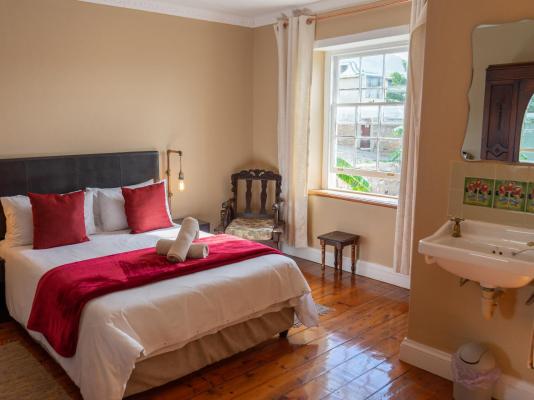 Sandstone Manor - 256813