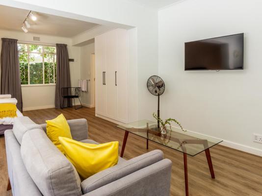 Oak Manor Boutique Guest House - 256857