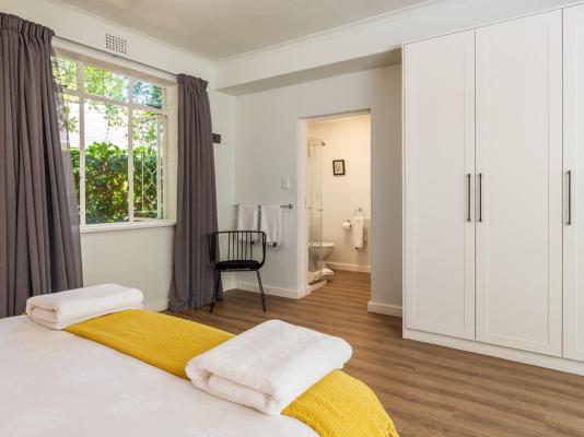 Oak Manor Boutique Guest House - 256859