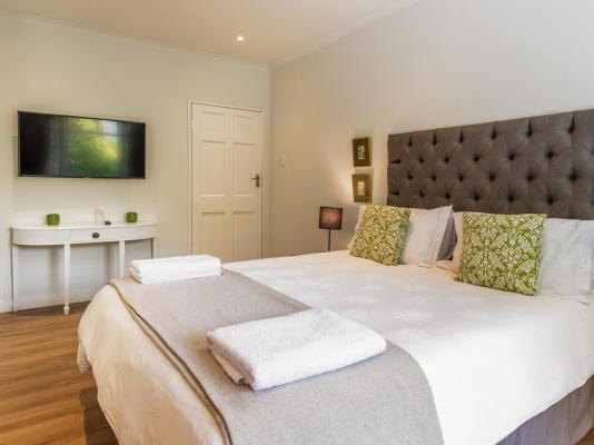 Oak Manor Boutique Guest House - 256861