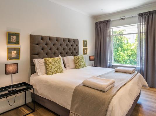 Oak Manor Boutique Guest House - 256864