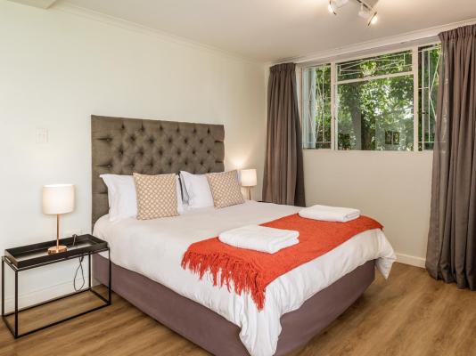 Oak Manor Boutique Guest House - 256870