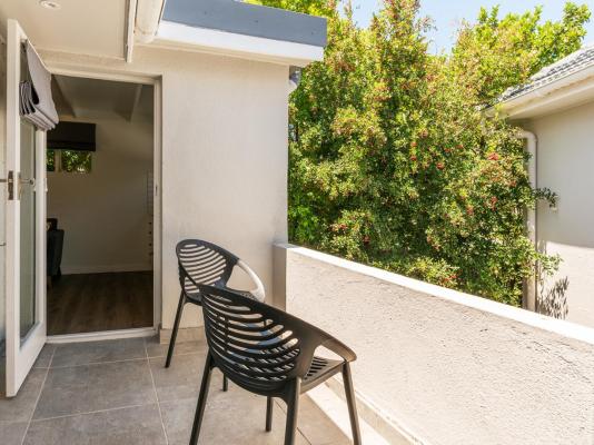 Oak Manor Boutique Guest House - 256877