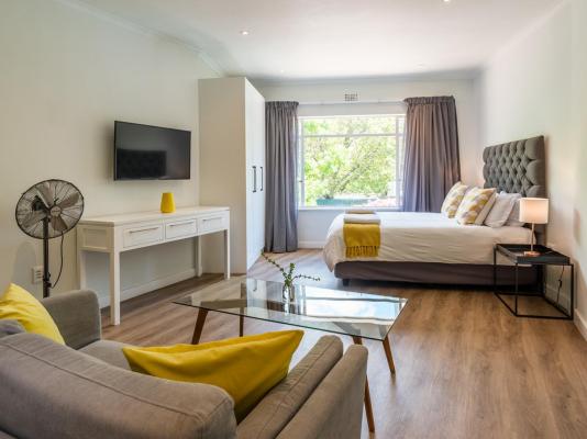 Oak Manor Boutique Guest House - 256882