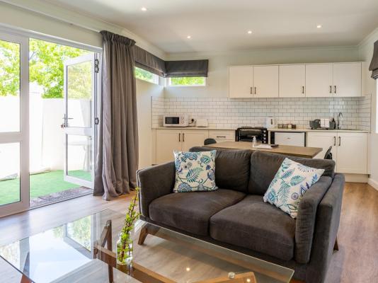 Oak Manor Boutique Guest House - 256889