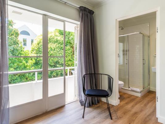 Oak Manor Boutique Guest House - 256901