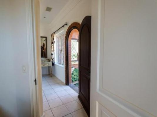 Wentworth - Facade or entrance