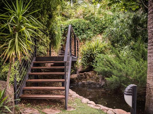 Browns Manor - 257062