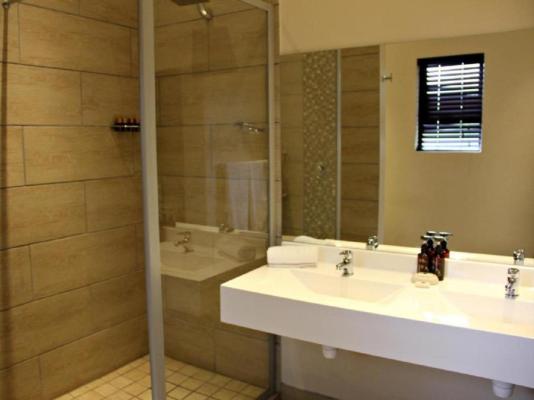 Browns Manor - 257073