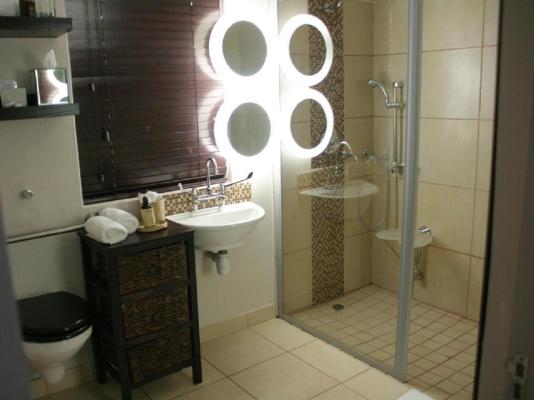 Browns Manor - 257082