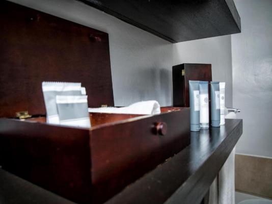 Browns Manor - 257099