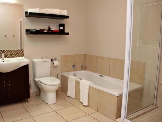 Browns Manor - 257111