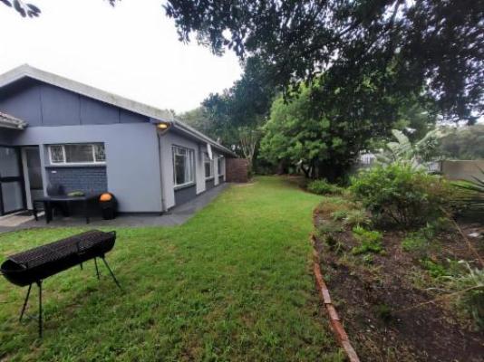 208 On Circular - Property / Building