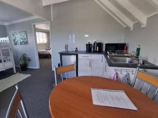 Gables B&B Guesthouse - Photo of the whole room