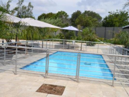 Coconut Lodge - Swimming pool