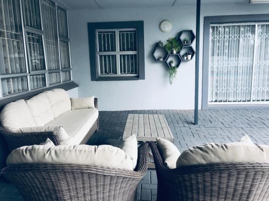 The Madam Herself B&B - 257542