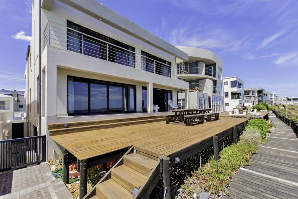 Love, Peace & Water, Langebaan, 8-sleeper - 257840