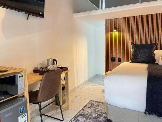 Stratfords Guesthouse - 257918