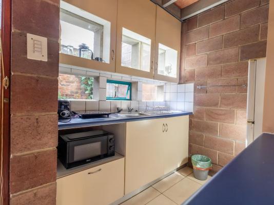 Stratfords Guesthouse - 257934