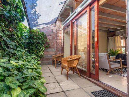 Stratfords Guesthouse - 257936