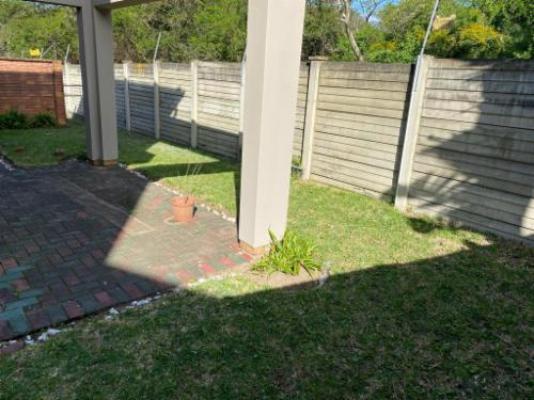 Hillton Manor Self-catering Accommodation - Garden