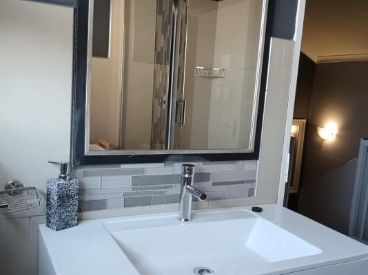 Hillton Manor Self-catering Accommodation - 258114