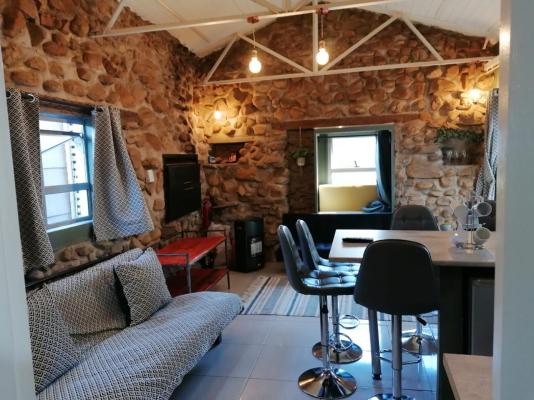 Bateleur Self Catering  - 258141