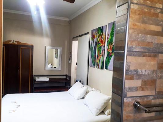 Bateleur Self Catering  - 258144