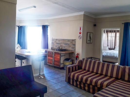 Bateleur Self Catering  - 258145