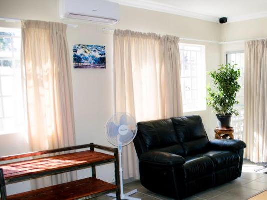 Bateleur Self Catering  - 258153