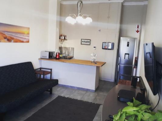 Bateleur Self Catering  - 258161