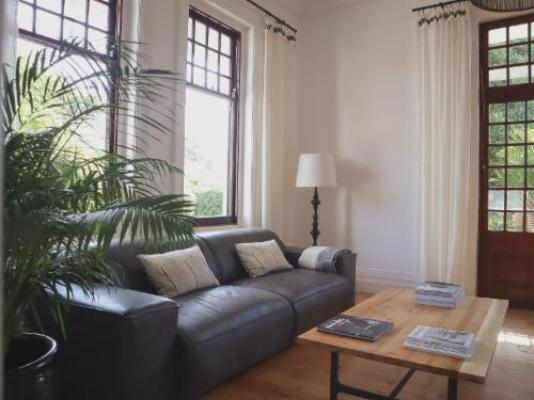 The Alma House 1900 - Communal lounge/ TV room