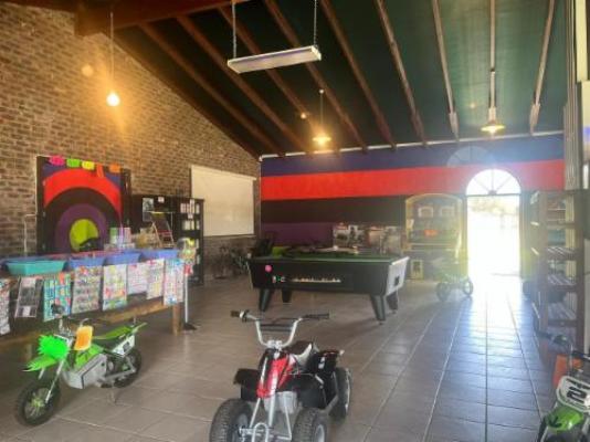 Forest Gate Resort - Decorative detail