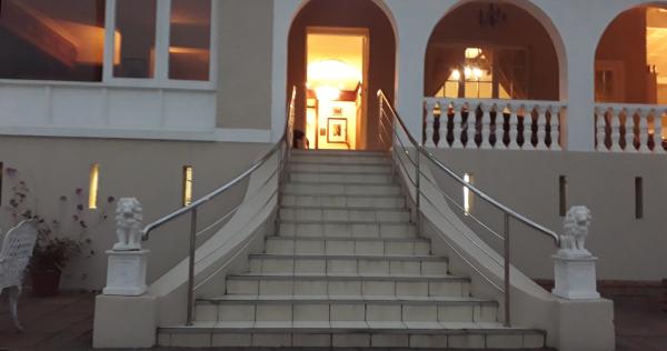 Albion Manor - 258497